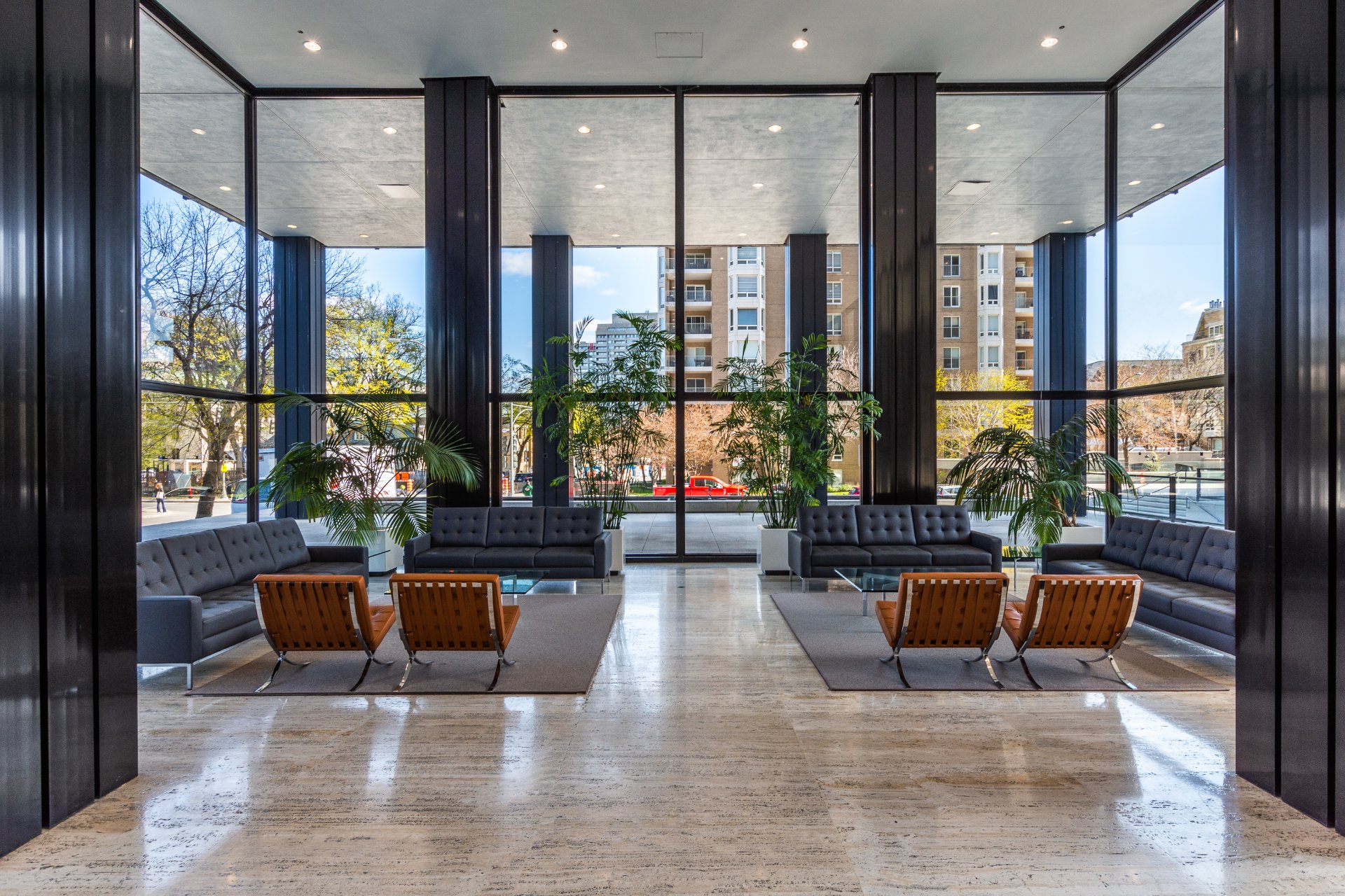 2 Rue WestmountSquare 906, Westmount, H3Z2S5 Luxury condos in Montreal